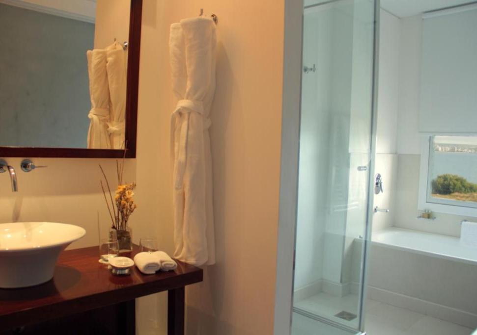 Hotel Territorio Puerto Madryn Ngoại thất bức ảnh